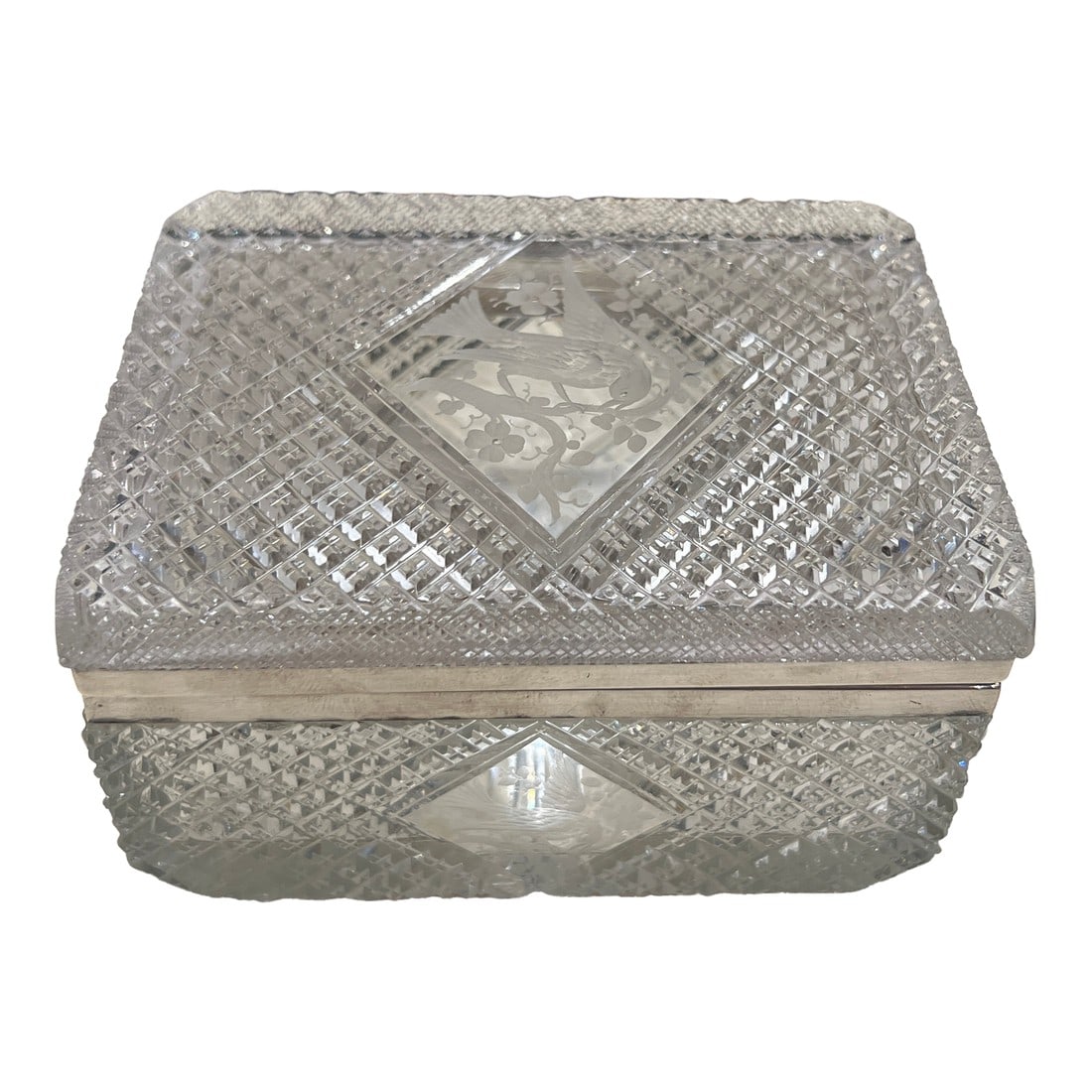 Fine Hawkes Cut Crystal & Sterling Silver Ornithological Motif Box: T.G. Hawkes & Co. was founded in 1880 by Thomas Gibbons Hawkes in Tiffin Ohio. This exquisite cut crystal and sterling silver box by Hawkes features a beautifully detailed ornithological motif,