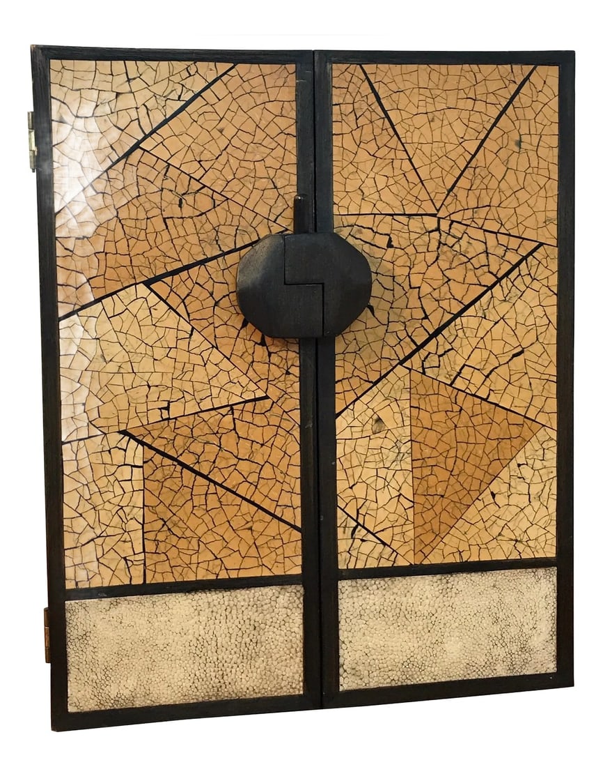 R&Y Augousti, Paris Shagreen and Lacquered Jewelry Box: R&Y Augousti, Paris Shagreen, and Lacquered Jewelry Box Paris, circa 1990s This exquisite R&Y Augousti Shagreen and Lacquered Jewelry Box, made in Paris circa the 1990s, is a stunning example of