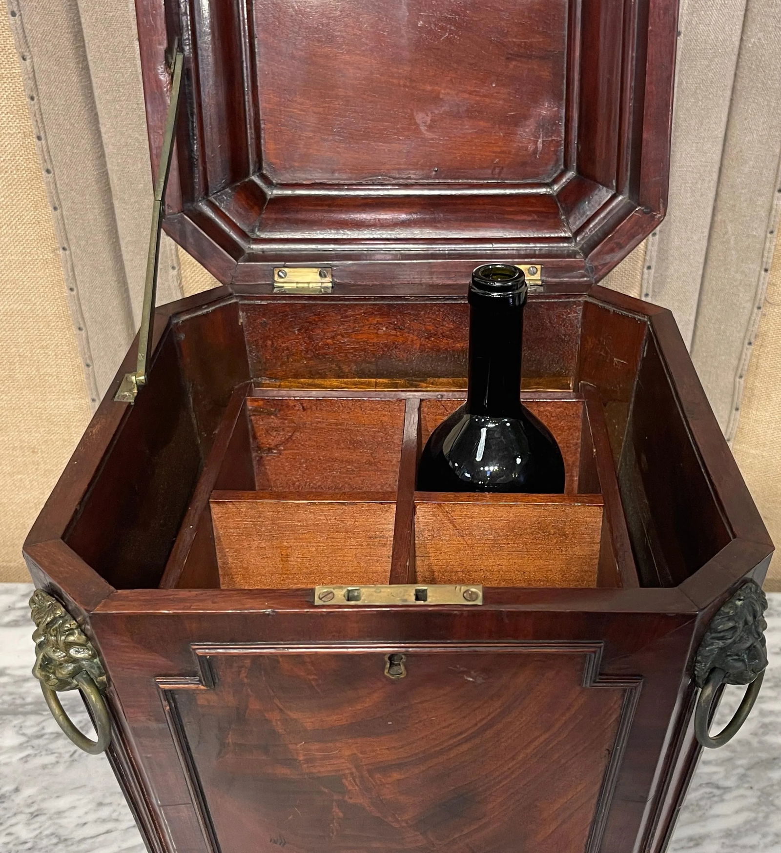 Diminutive Regency Mahogany & Brass Cellarette, Attributed to Gillows & Co. - 10