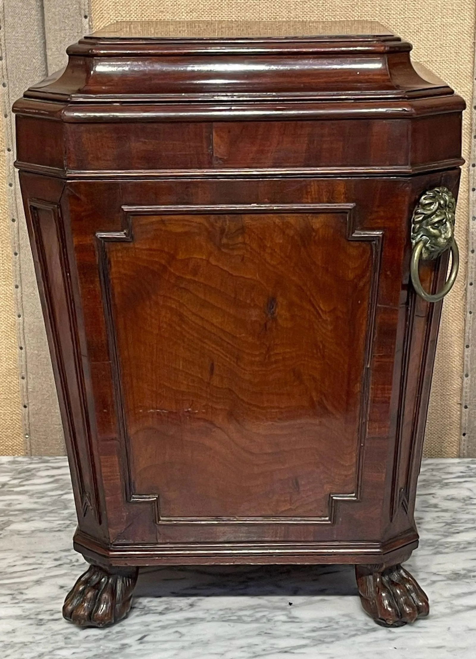 Diminutive Regency Mahogany & Brass Cellarette, Attributed to Gillows & Co. - 3