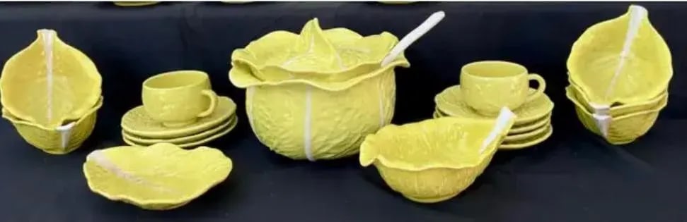 Yellow Portuguese Cabbage Leaf Dinnerware Set of Fifty Four Pieces - 8