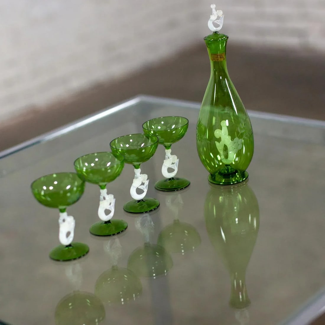 Early to Mid-20th Century Art Deco to Art Nouveau Bimini Austrian Art Glass Set 1 Decanter & 4 Coupe - 3