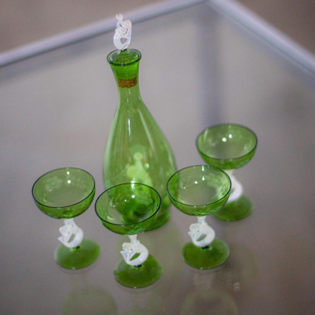 Early to Mid-20th Century Art Deco to Art Nouveau Bimini Austrian Art Glass Set 1 Decanter & 4 Coupe - 8