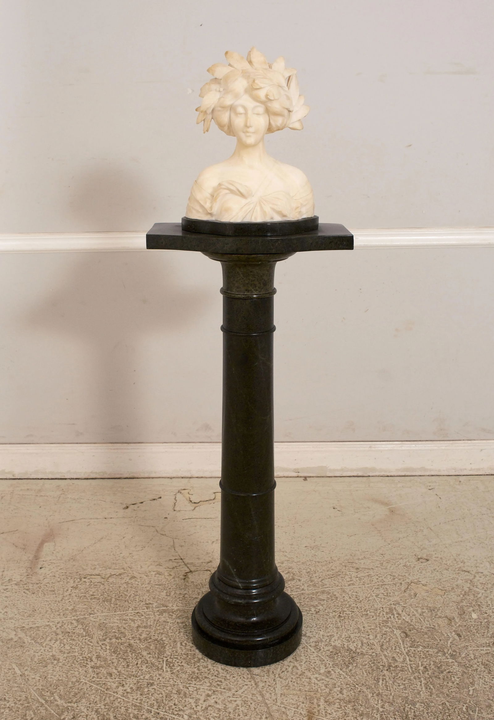 Antique Adolfo Cipriani Marble Bust of Daphne - 2