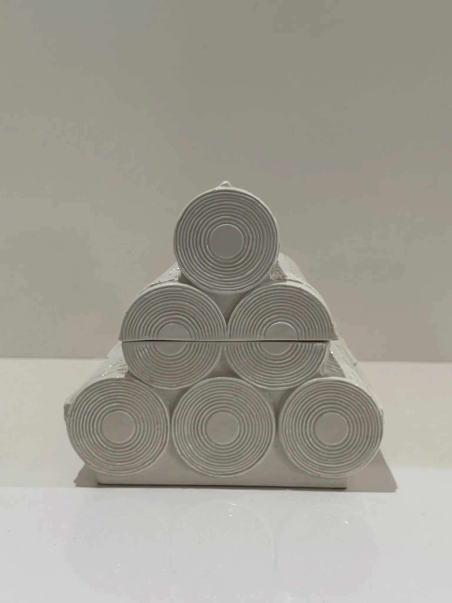 Italian Ceramic Sculptural Box Signed, 1980 – White Textured "Stacked Logs" Form - 2