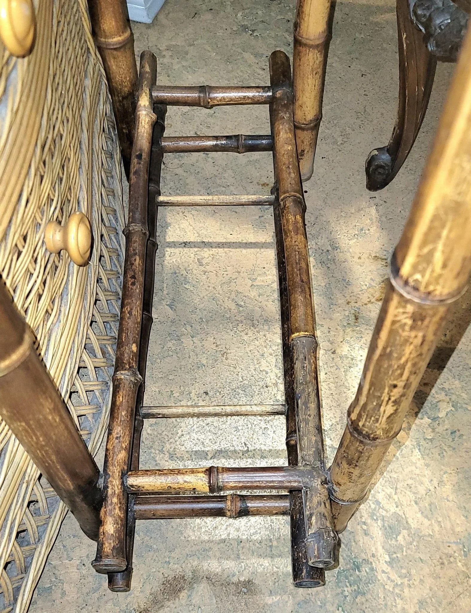1910s French Burnt Bamboo Portemanteau Vestier Coat Rack - 11