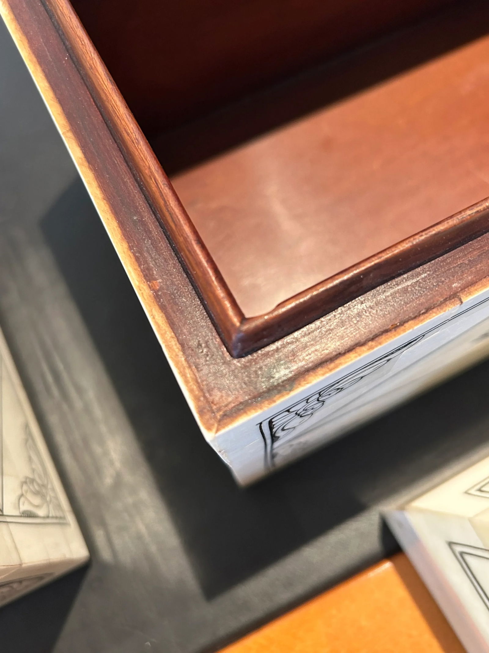 Tessellated Bone Decorative Lidded Boxes -a Pair - 7