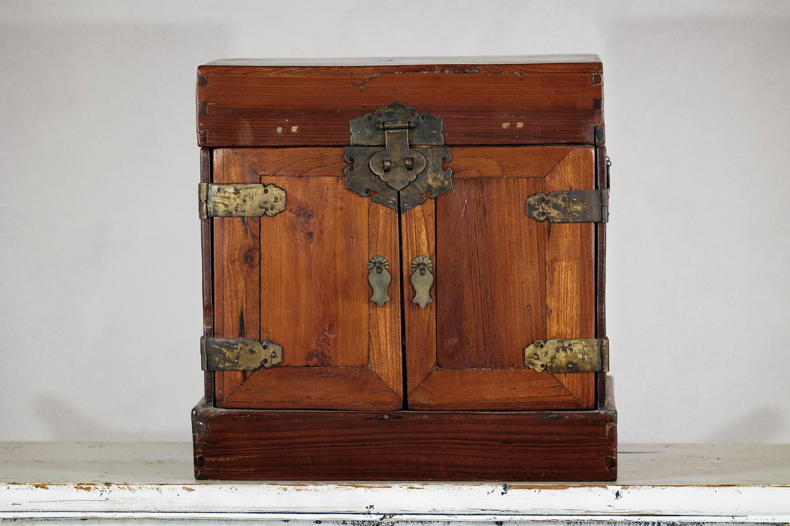 Antique Chinese Brown Lacquer Jewelry Dressing Case with Brass Hardware - 4