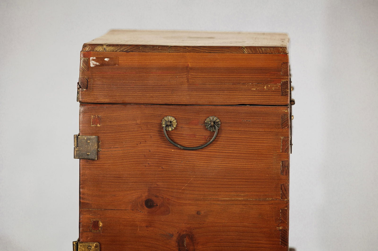 Antique Chinese Brown Lacquer Jewelry Dressing Case with Brass Hardware - 9