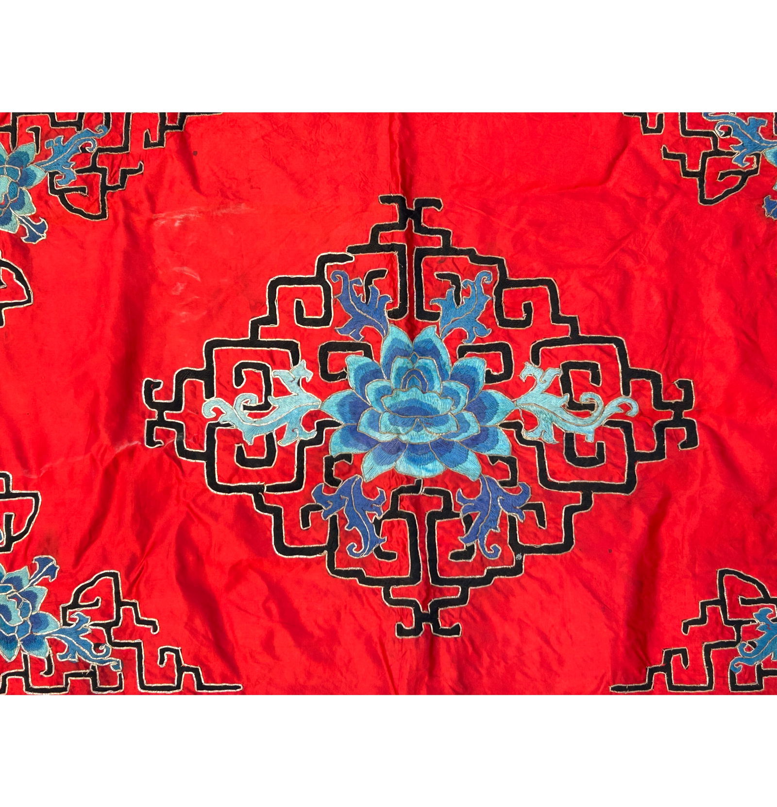 Vintage Chinese Red Silk Auspiciousness Embroidery Tapestry Art - 8