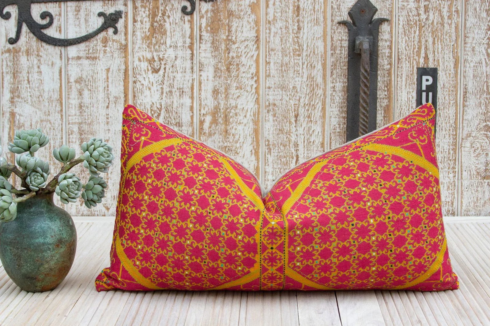 Antique Mahnoor Sindh Silk Pillow - 8