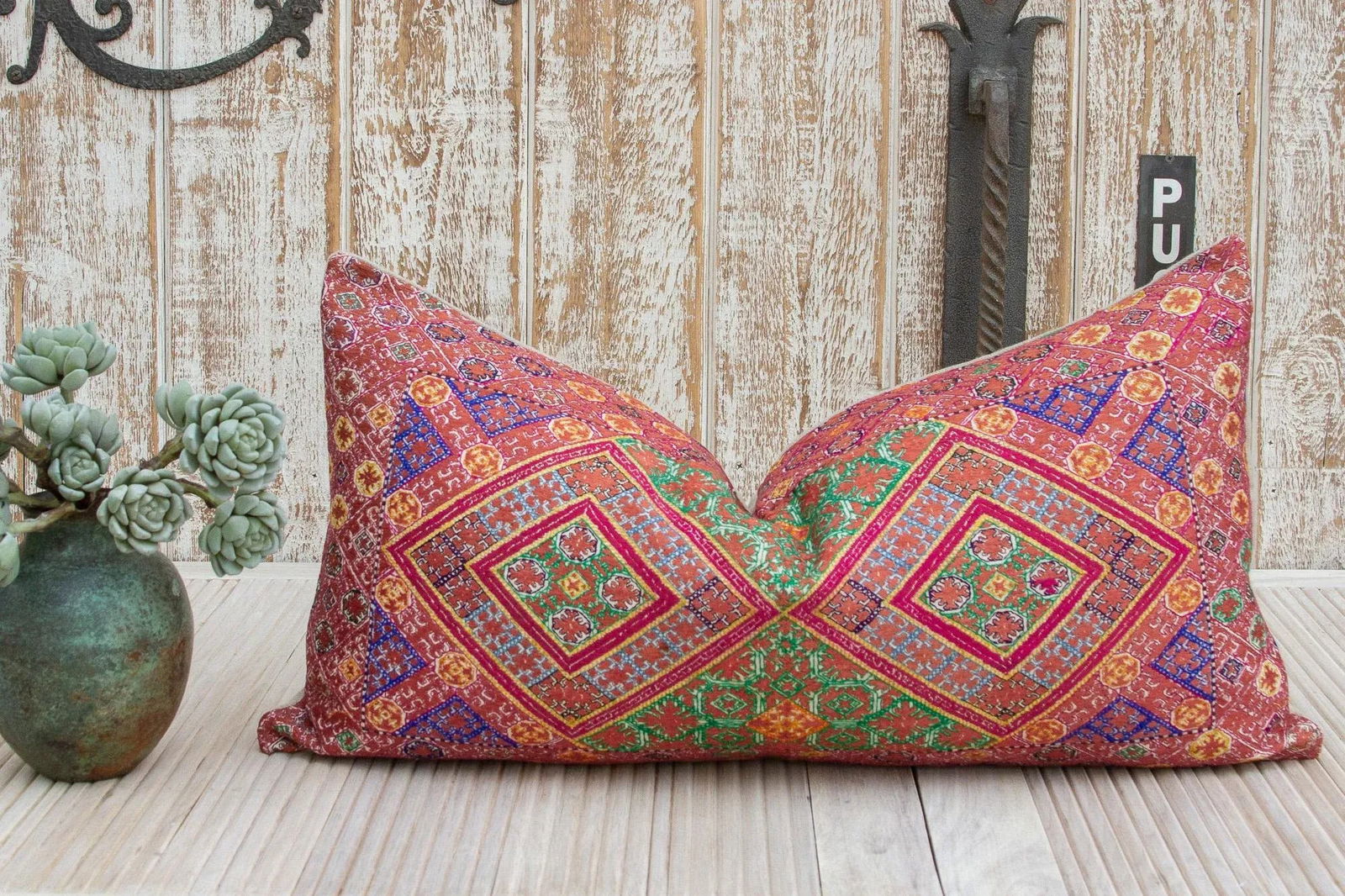 Antique Aasha Sindh Silk Pillow - 2