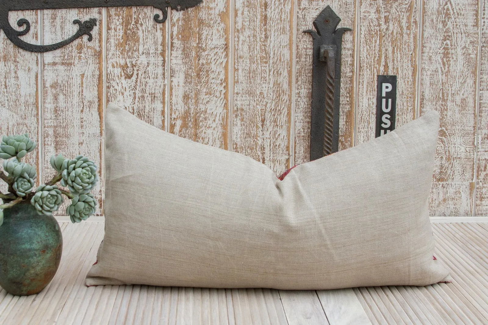 Antique Aasha Sindh Silk Pillow - 6