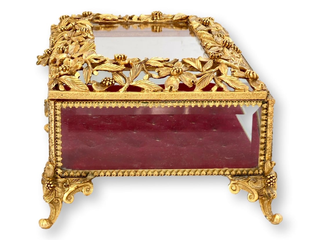 Exceptional Midecntury Matson Ormolu Jewelry Box - 4
