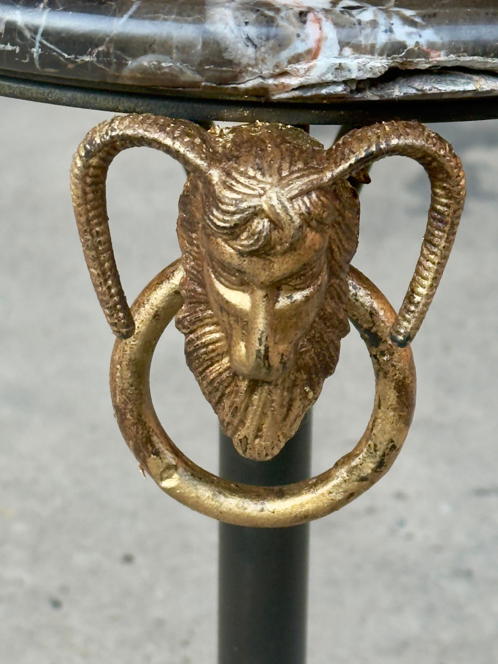 Vintage Neoclassical Marble Top Ram's Head Tripod Table by Turtle and Crane - Hollywood Regency Styl - 3