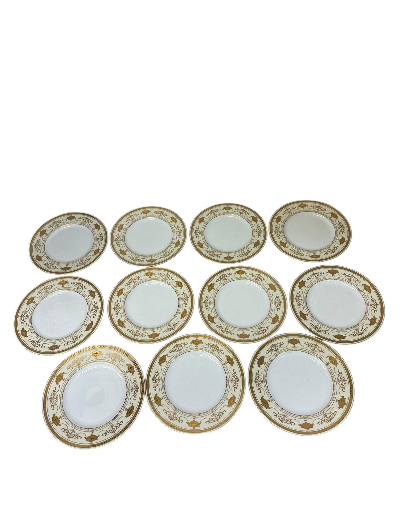 Early 20th Century 22k Gold Minton Gilt Porcelain Table Service - Nearly Complete Set for 12 - 47 Pi - 15