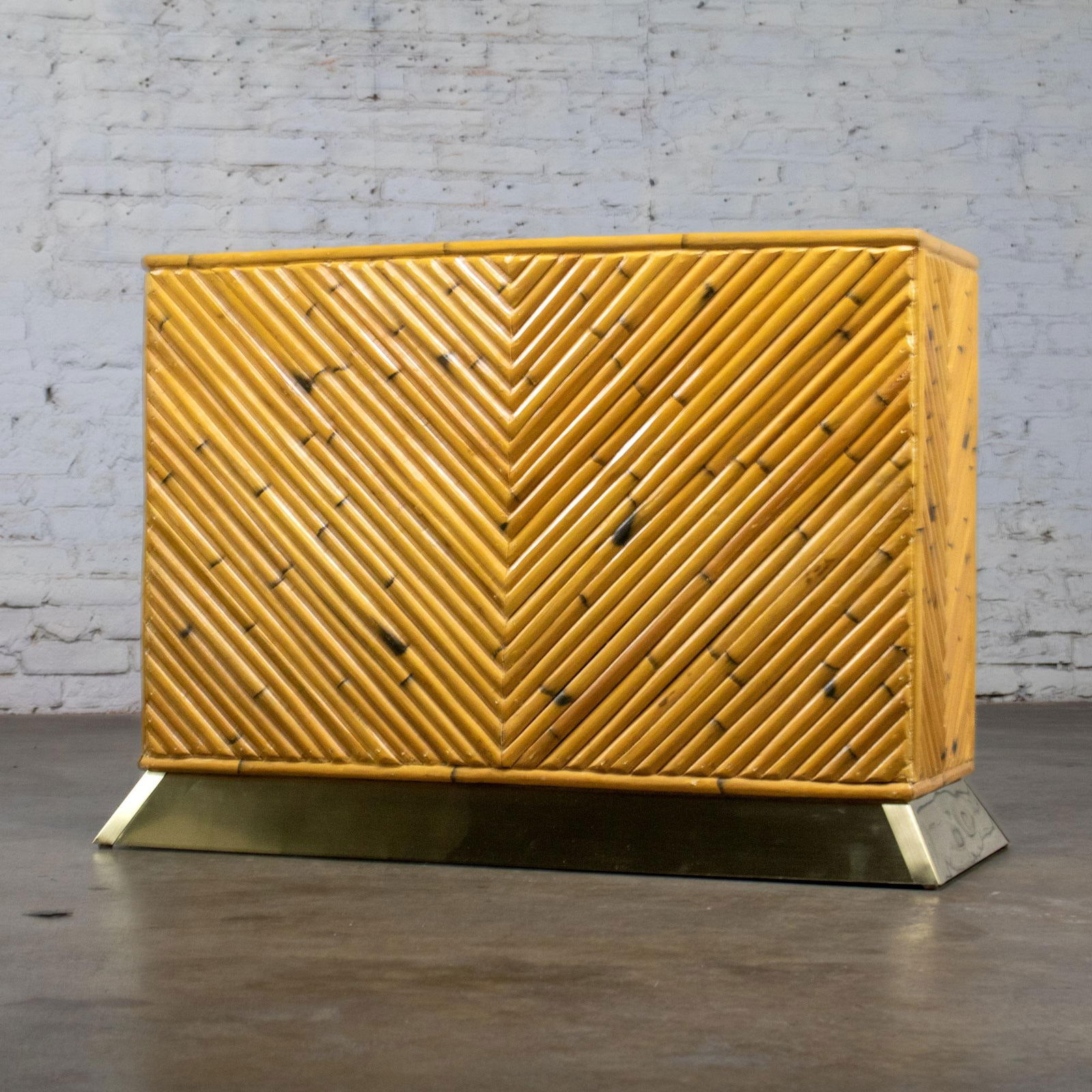 Late 20th Century Modern Coastal Island Sofa or Console Table Split Reed Bamboo Pedestal & Brass Pli - 3