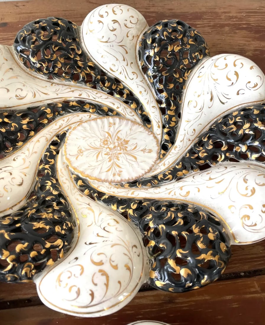 Vintage Mid-Century Italian Ceramic Decorative Bowls With 22 Karat Gold Detail - Set of 3 - 4
