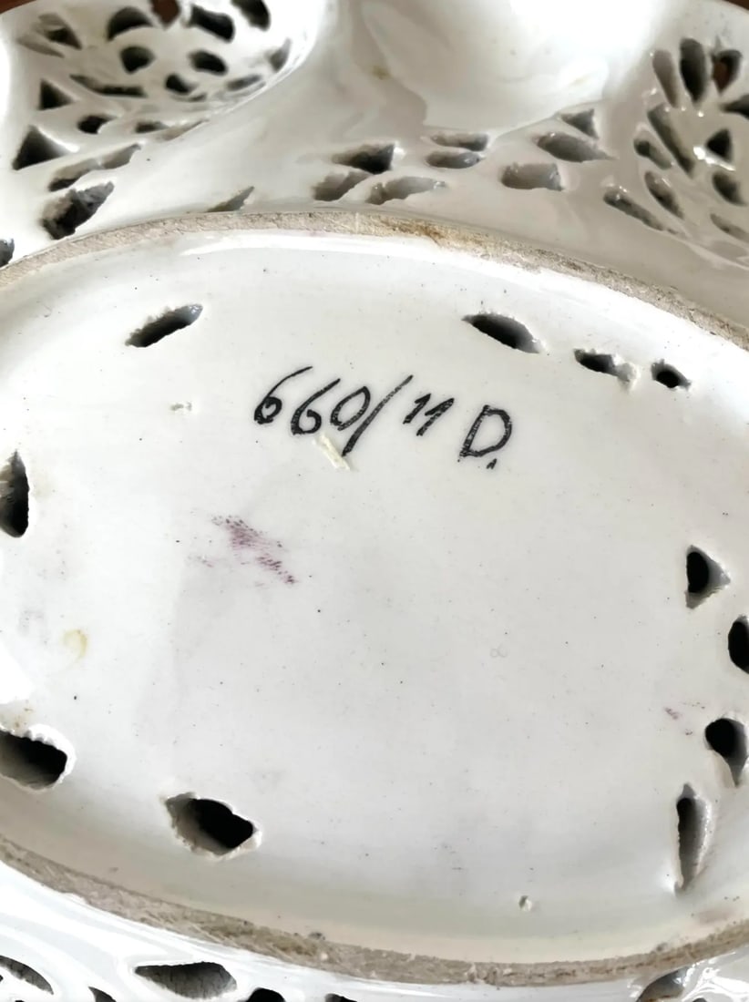 Vintage Mid-Century Italian Ceramic Decorative Bowls With 22 Karat Gold Detail - Set of 3 - 7