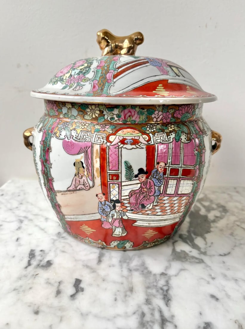Late 19th Century Chinese Porcelain Kamcheng, a Famille Rose Medallion Vinegar Jar With Lid and Gold - 2