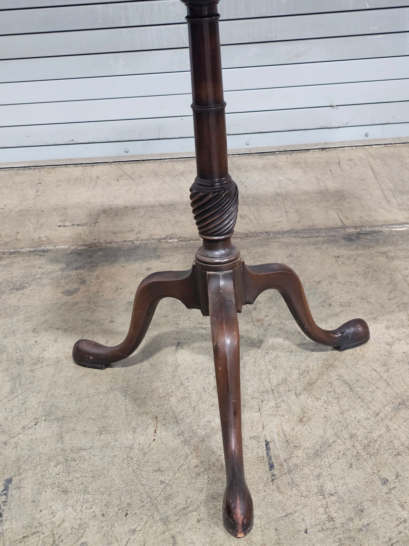 Late 20th Century Kittinger Williamsburg Mahogany Square Tilt Top Table Occasional Table Cw 69 - 2