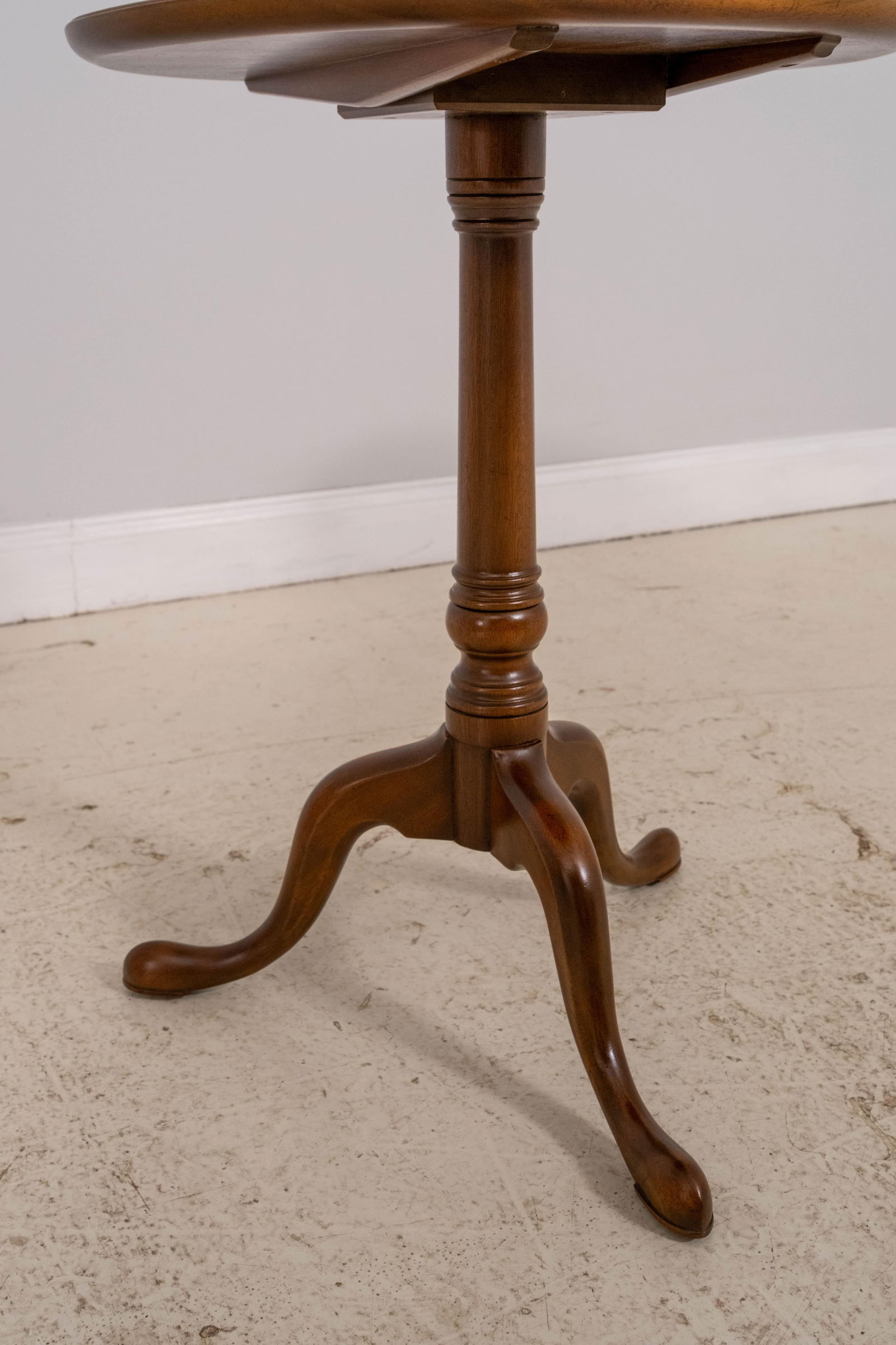 Kittinger Colonial Williamsburg Wa-1010 Mahogany Pedestal Table - 4