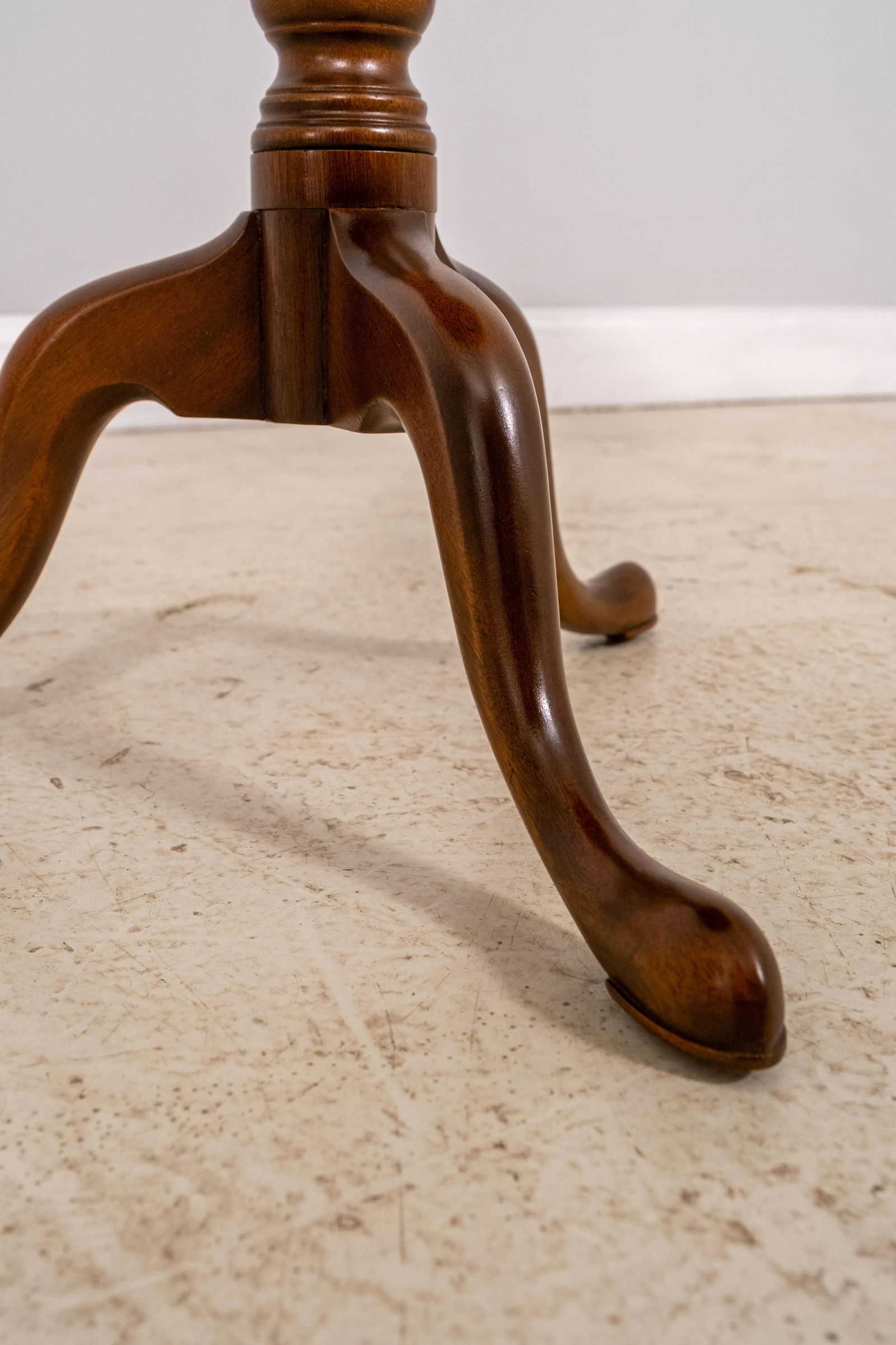 Kittinger Colonial Williamsburg Wa-1010 Mahogany Pedestal Table - 7