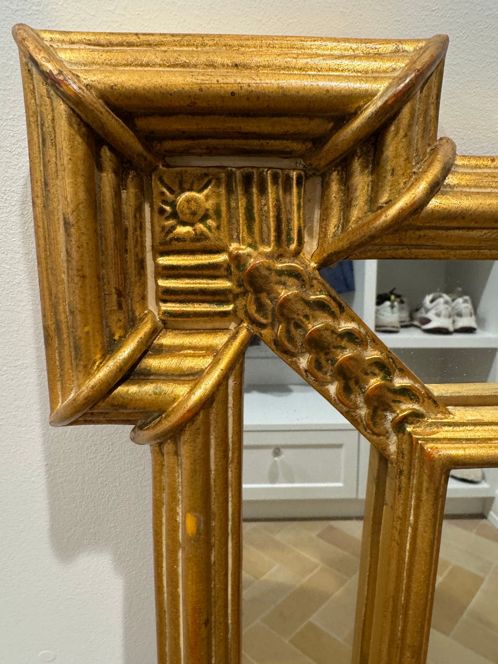 Carvers' Guild "Quatrain" Mirror – 34" X 43" – Italian Gold Leaf – 1990 - 5