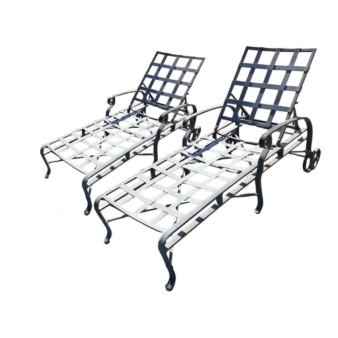 1990s Elevate Your Outdoor Living Space With a Pair of Iconic Brown Jordan Florentine Lounge Chairs.: Elevate your outdoor living space with a pair of iconic Brown Jordan Florentine Lounge Chairs. Timeless Design: Part of the sought-after Florentine collection designed by Richard Frinier, these