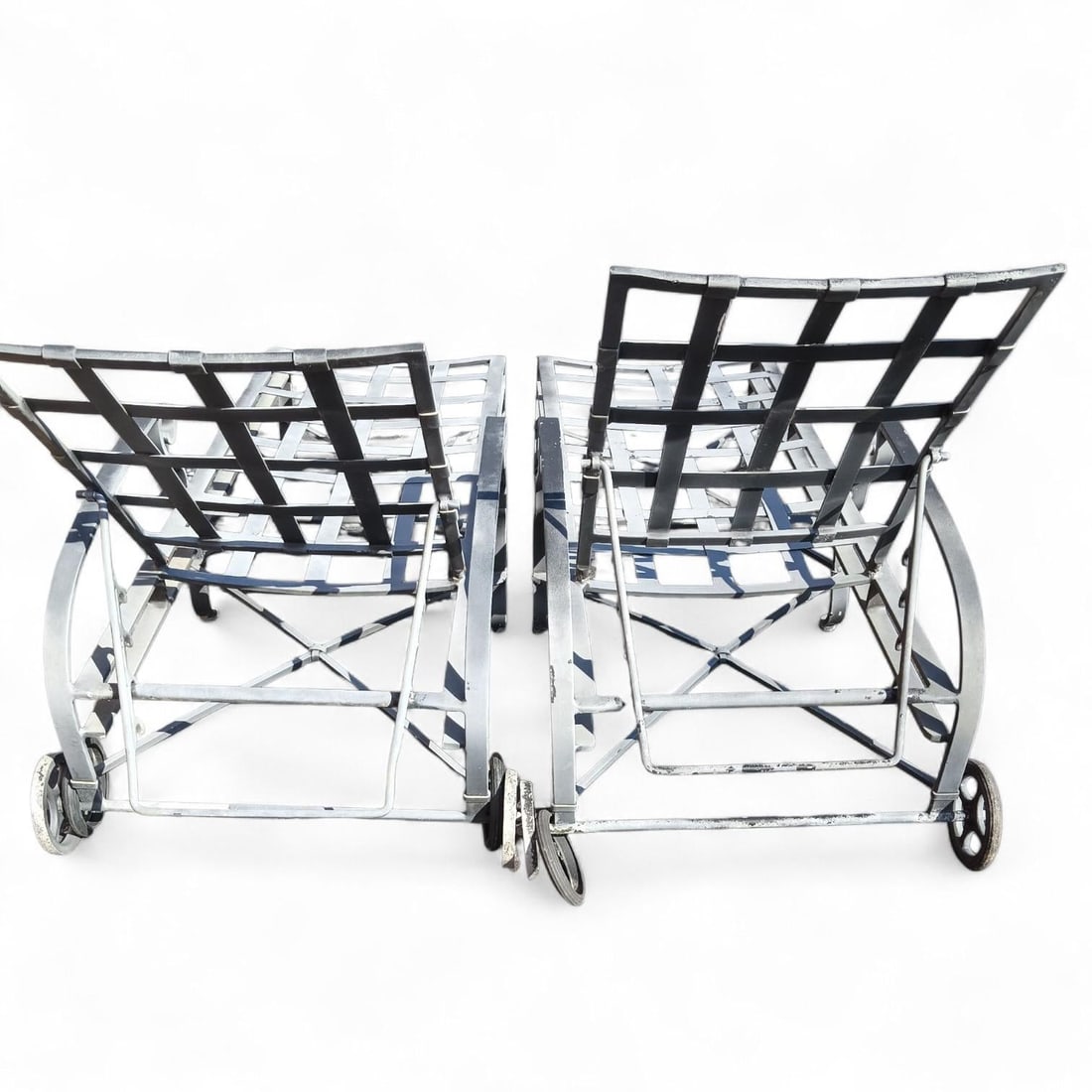 1990s Elevate Your Outdoor Living Space With a Pair of Iconic Brown Jordan Florentine Lounge Chairs. - 5