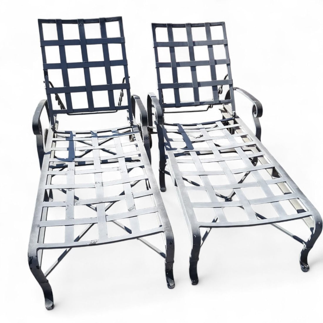 1990s Elevate Your Outdoor Living Space With a Pair of Iconic Brown Jordan Florentine Lounge Chairs. - 6