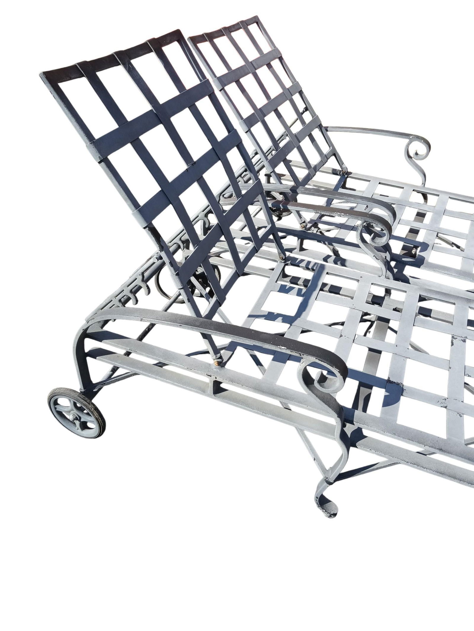 1990s Elevate Your Outdoor Living Space With a Pair of Iconic Brown Jordan Florentine Lounge Chairs. - 7