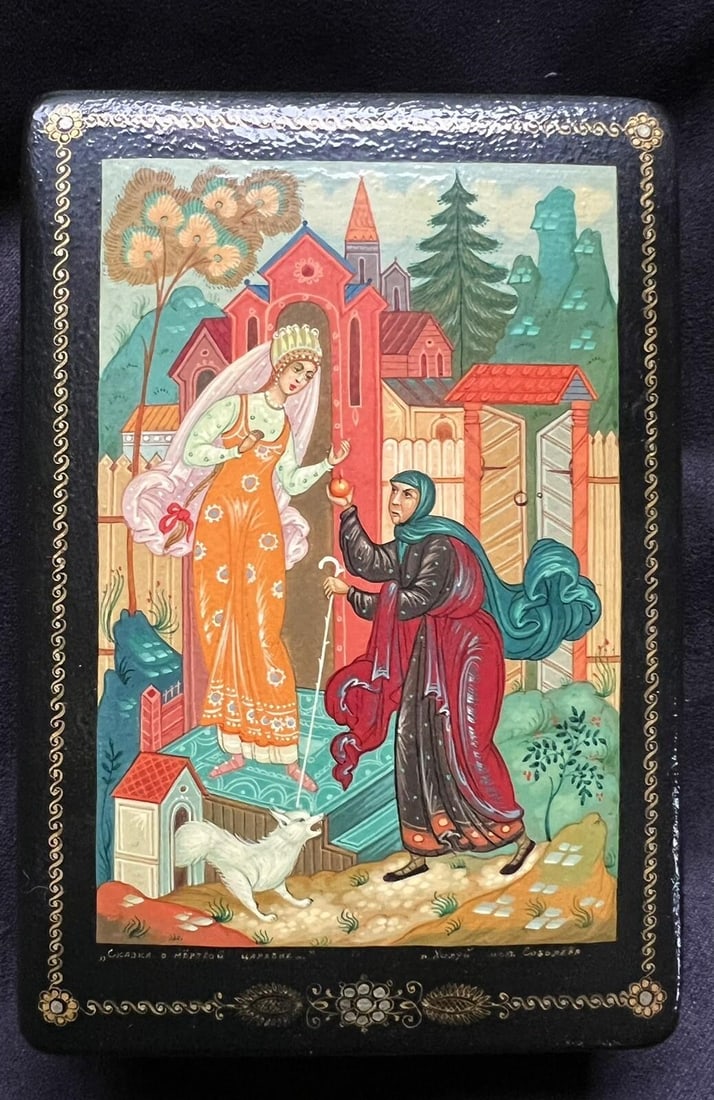 Lacquered Box Snow-White Fairy Tale, Signed - 5