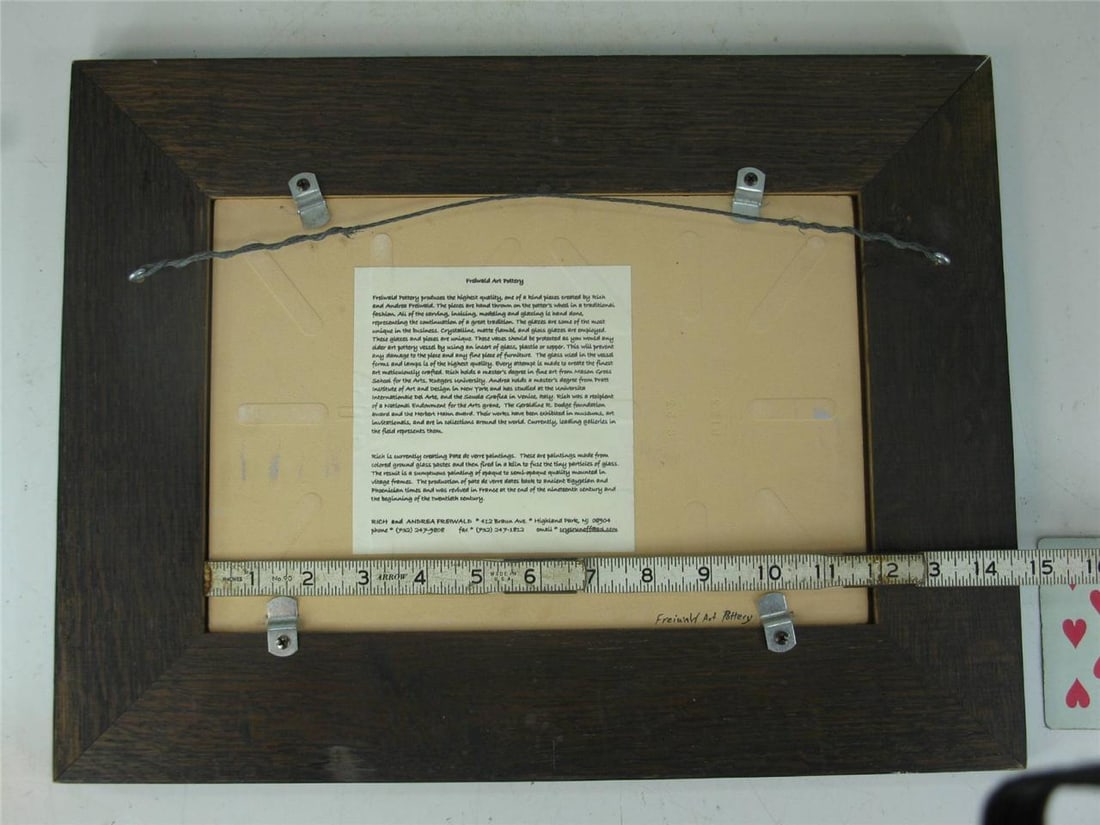 1990s Harbor Scenic Hand-Painted Tile Plaque Oak Framed Arts Crafts Richard Freiwald - 4