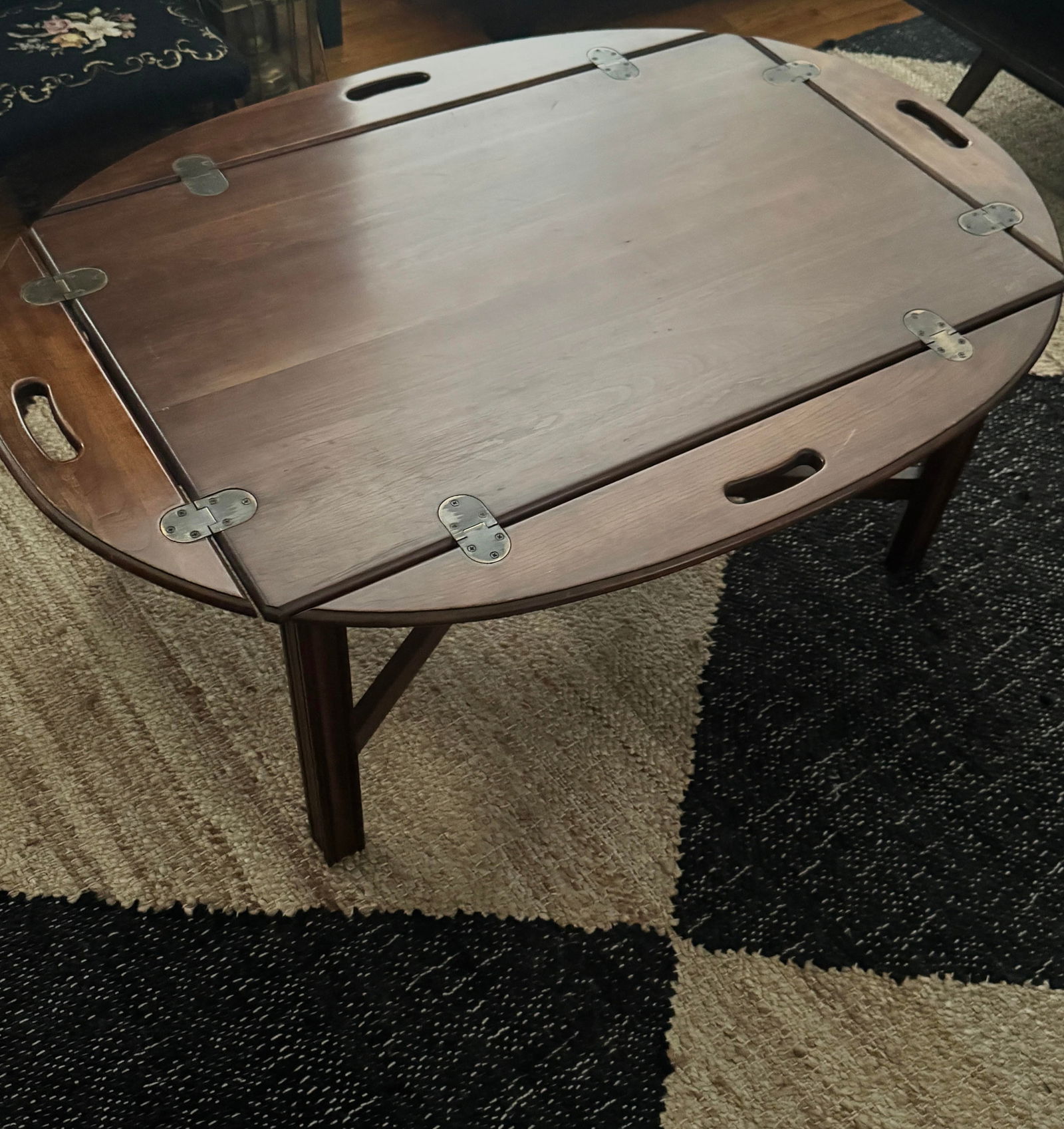 Late 20th Century Mahogany-Tone Butler Tray Coffee Table - 2