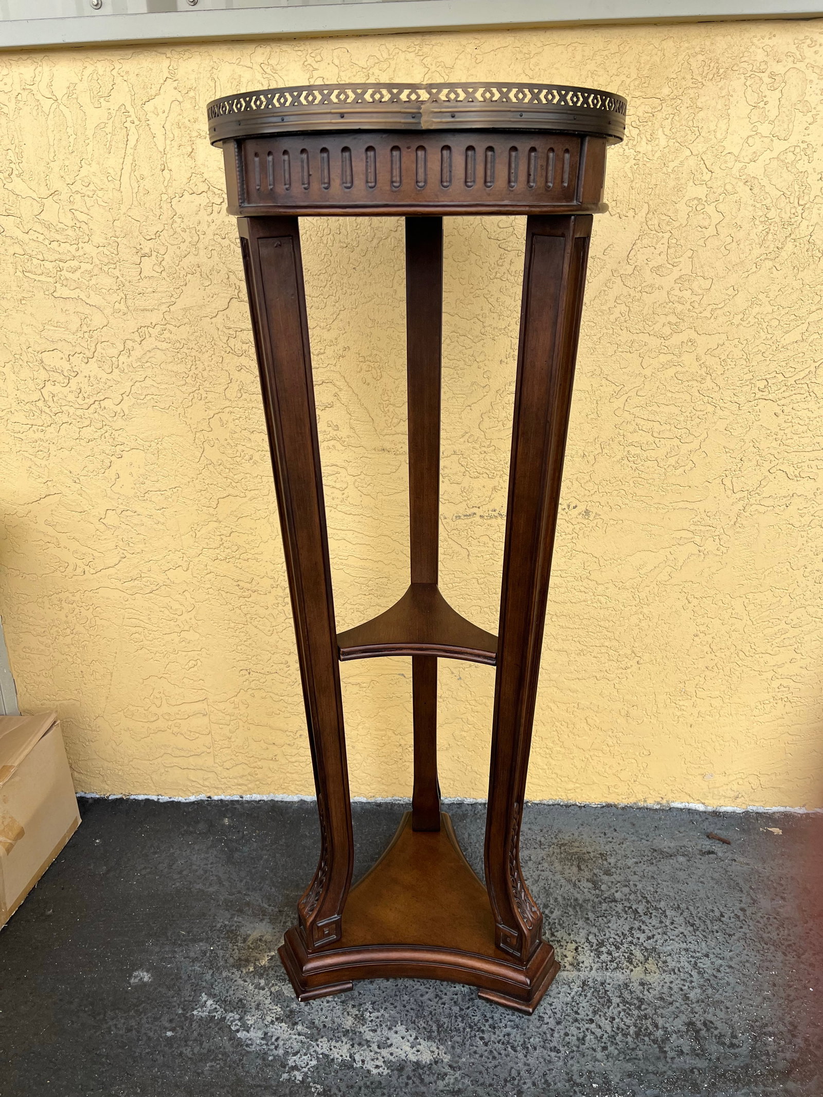 Tall Vintage Traditional Plant Stand - 4