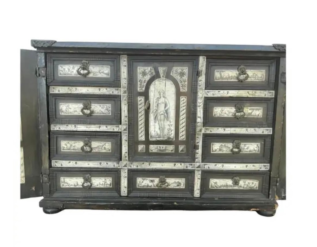 17th Century Italian Ebonized Inlaid Milanese Table Cabinet - 8