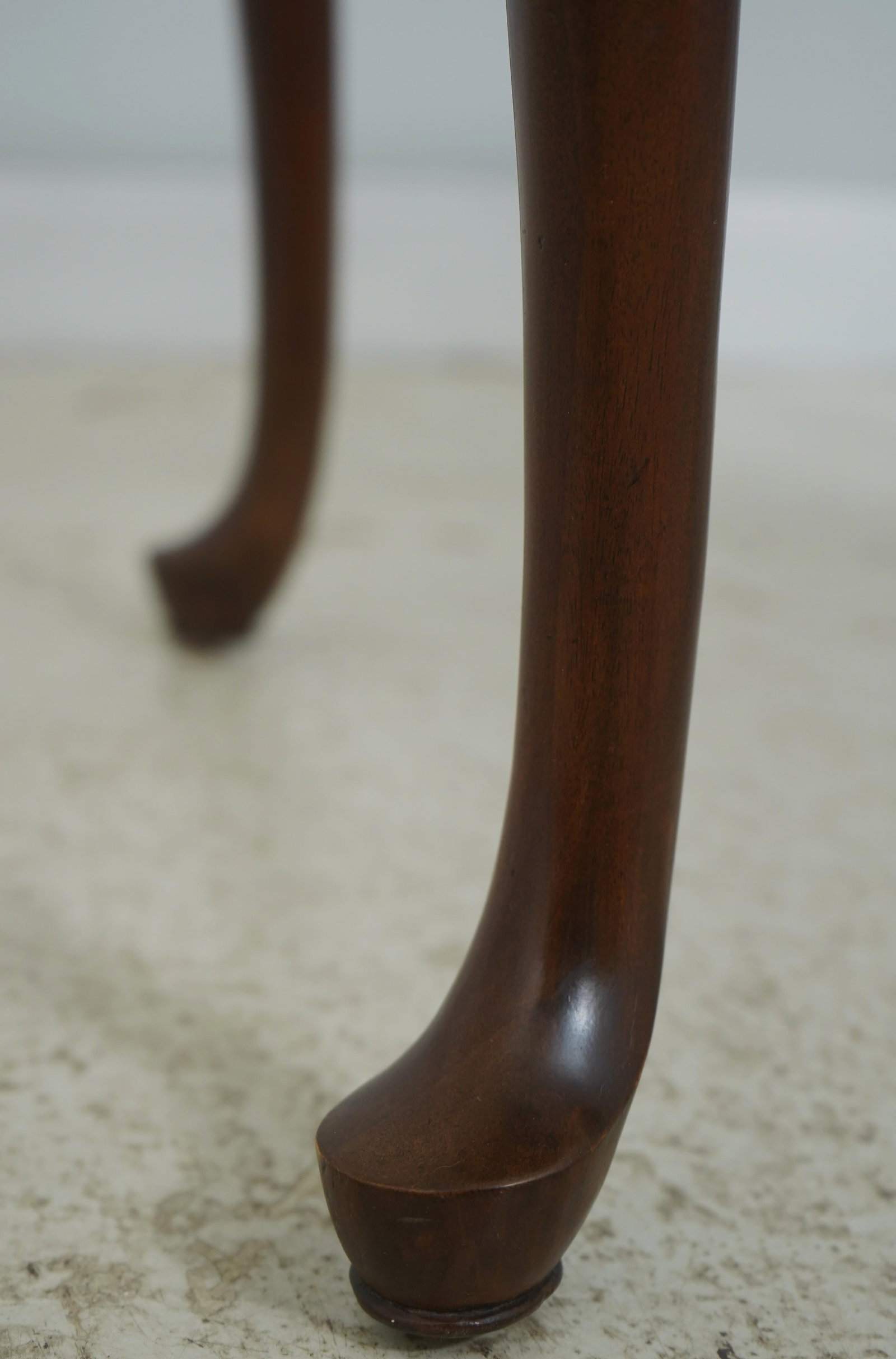 Ethan Allen Georgian Style Mahogany Occasional Lamp Table - 7