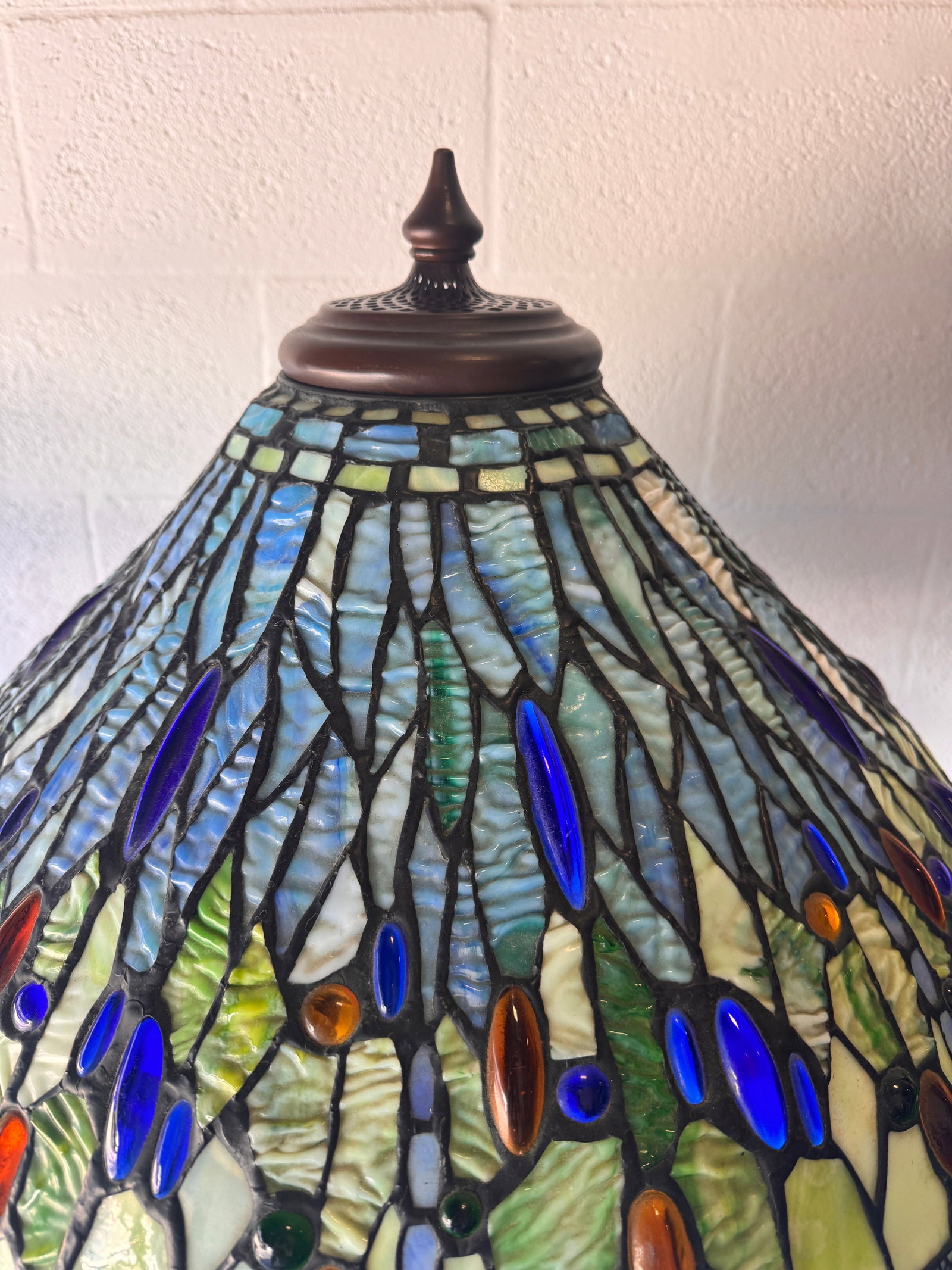 Vintage 1980s Art Nouveau Dragonfly Stained Glass Double-Lit Desk or Table Lamp - 4