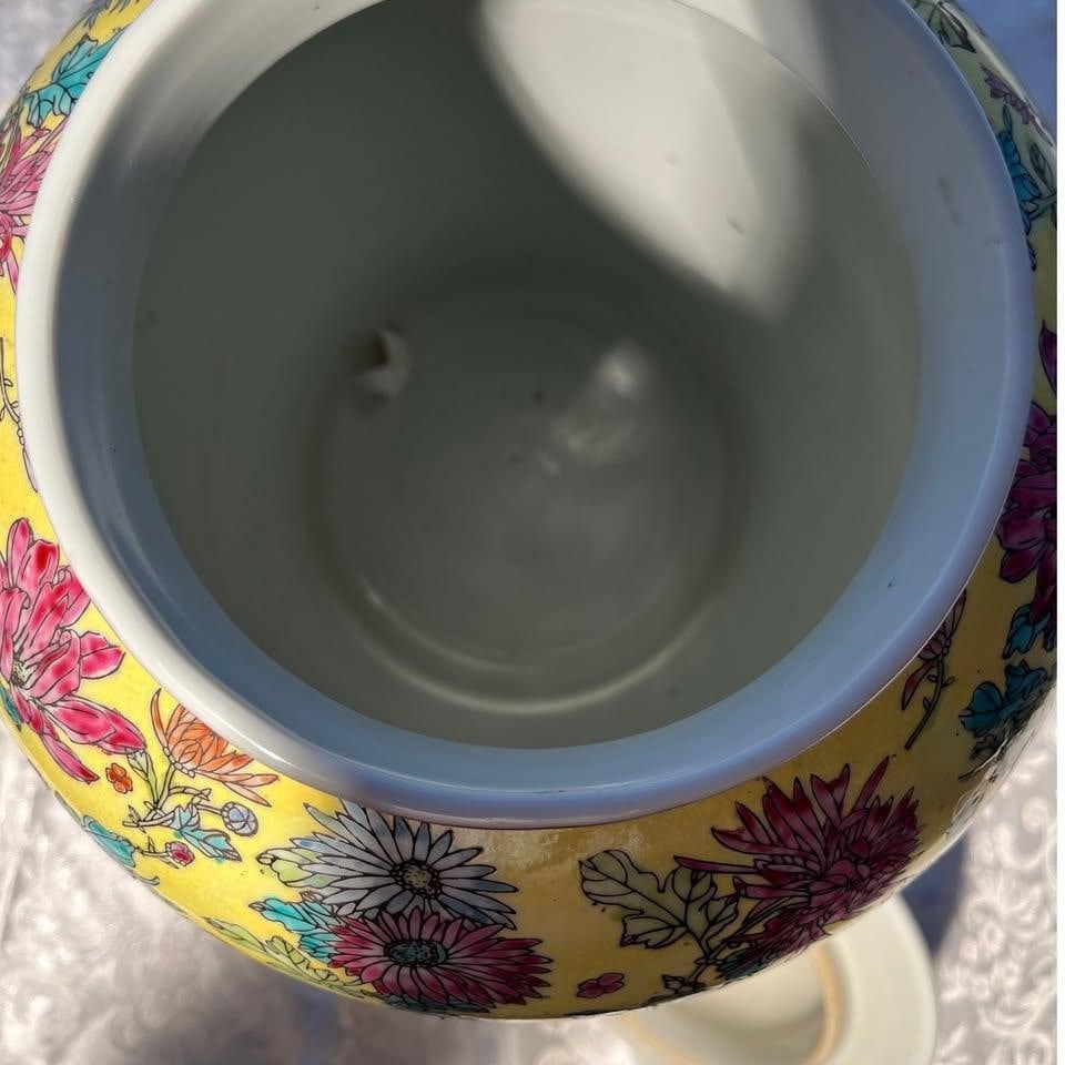 Mid 20th Century Large 18" Chinese Famille Jaune Millefleur Ginger Jar - Yellow Porcelain Urn - 2