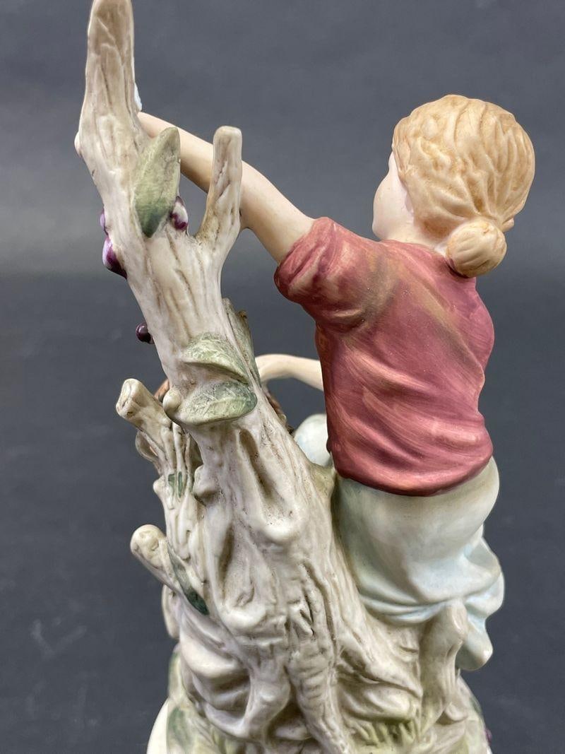 Vintage Capodimonte"‘Style Porcelain Figural Lamp With Illuminated Pierced Base - 2