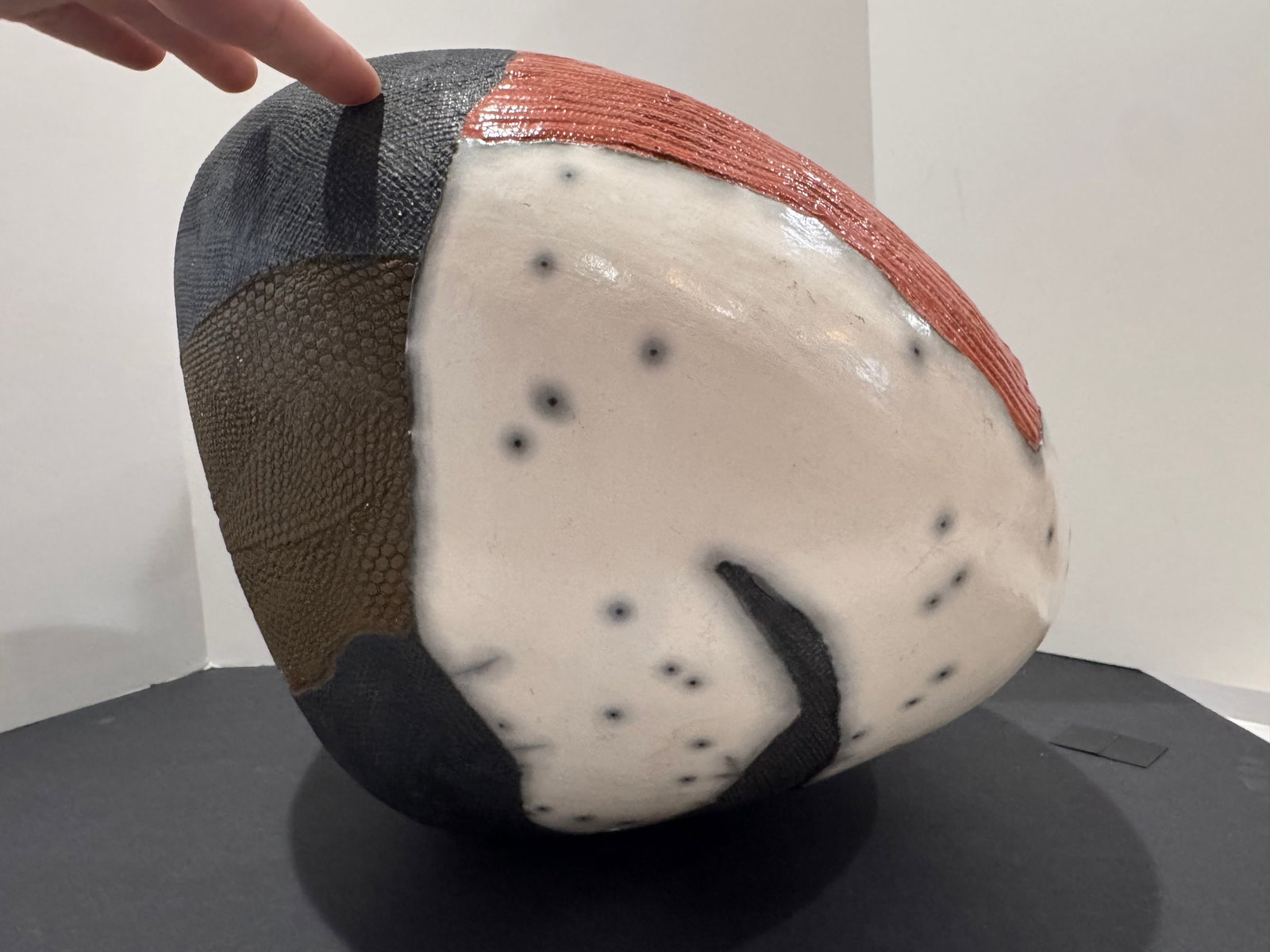 Large Sculptural Studio Pottery Vessel / Pod Form White Crackle Raku-Style Glaze, Textured Panels - 3