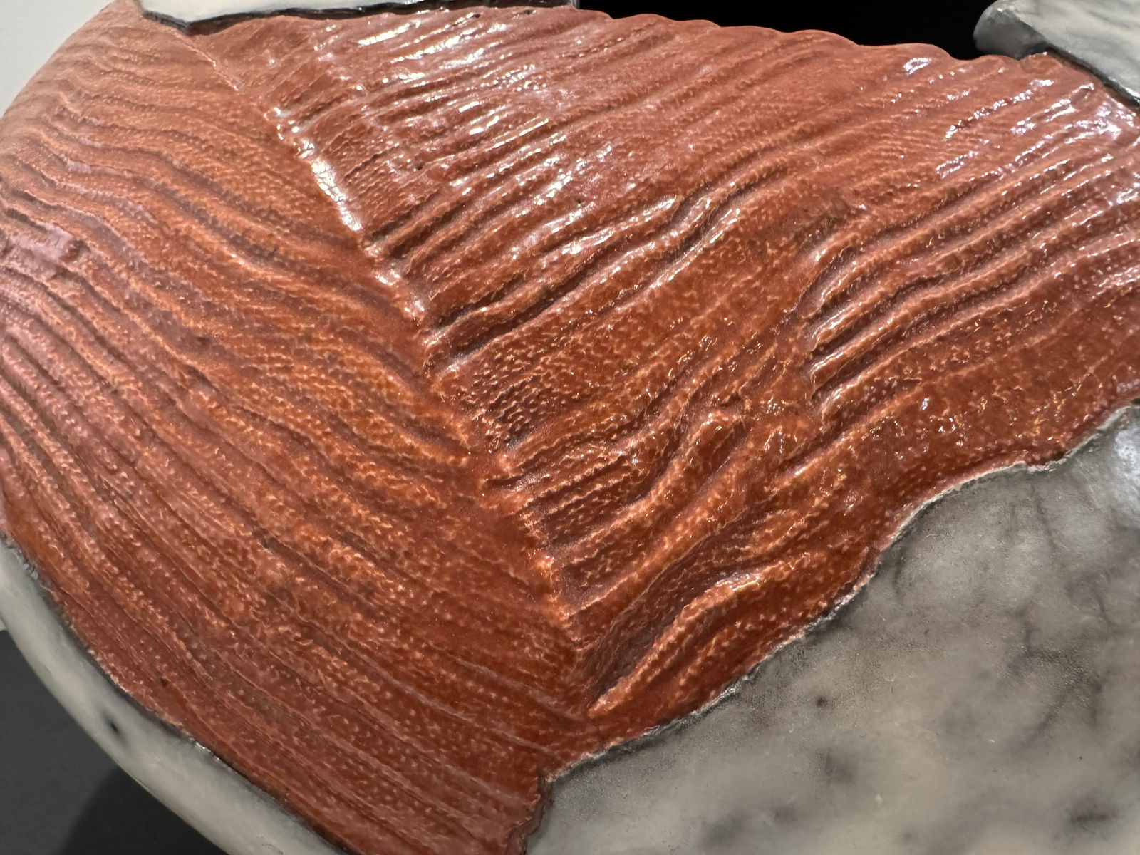 Large Sculptural Studio Pottery Vessel / Pod Form White Crackle Raku-Style Glaze, Textured Panels - 7