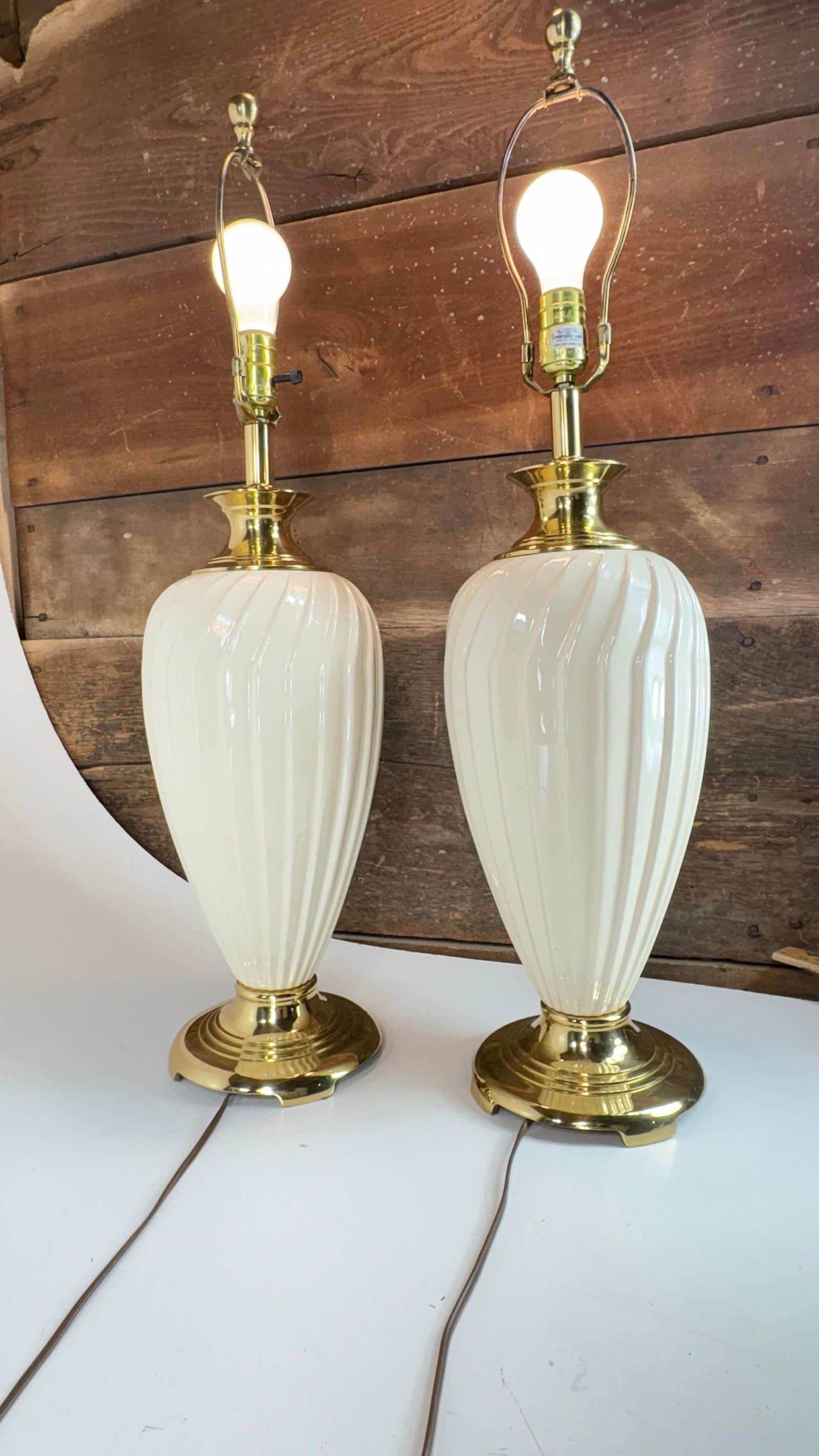 1990's Postmodern Beige Reticulated Ceramic Lamps Brass Sunset Lamp Co. Richards Mfg. - a Pair - 2