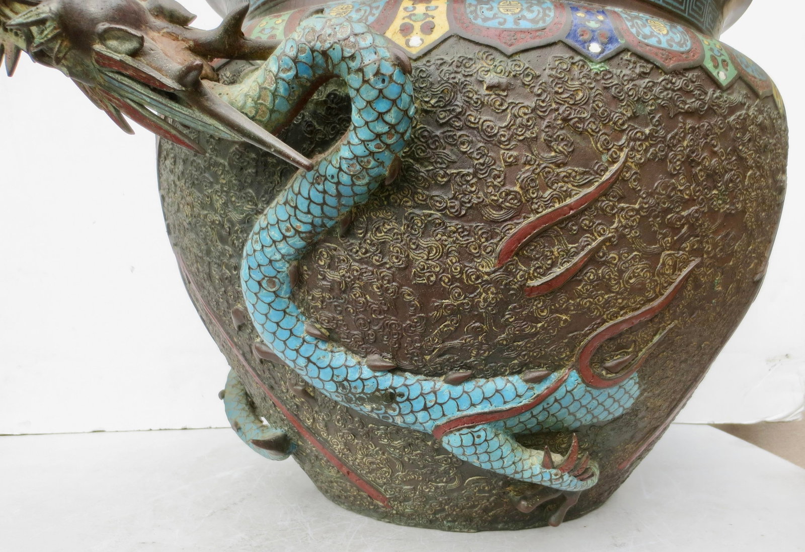 Japanese Edo Period Champleve Bronze Jardiniere With Dragon - 8