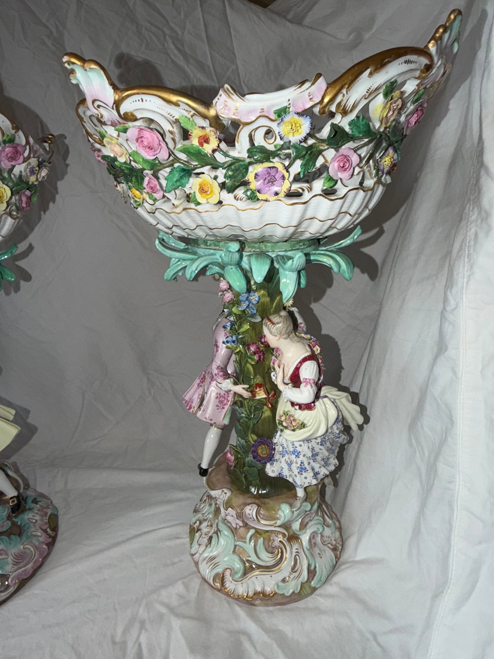 Monumental Pair of Meissen Rococo Figural Compotes With Applied Floral Garlands, Circa 1900 - 3
