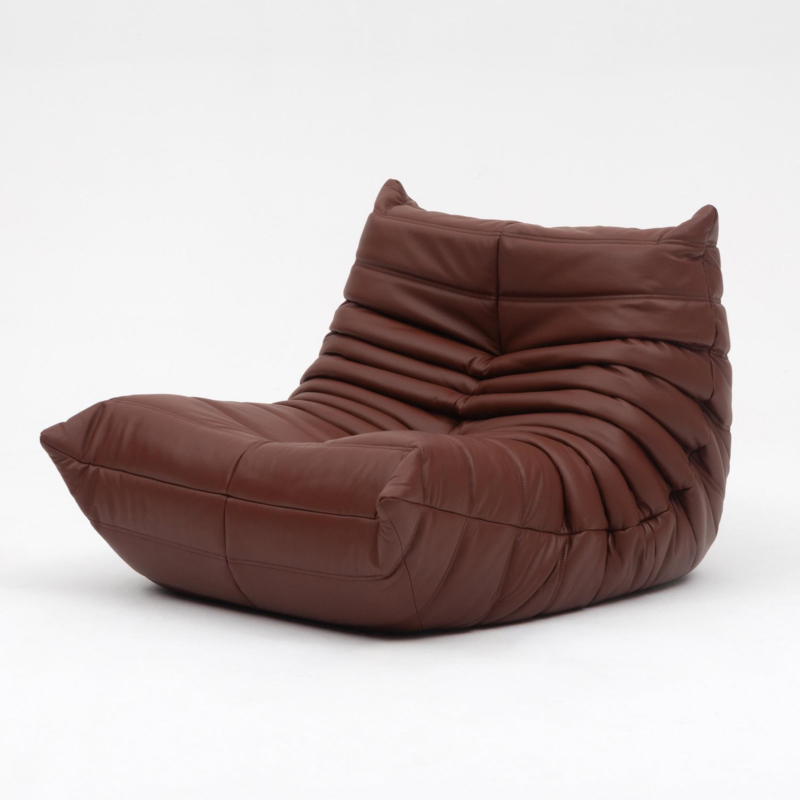 Togo Fireside Chair and Ottoman in Italian Chestnut Leather - Restored Vintage Ligne Roset - 2