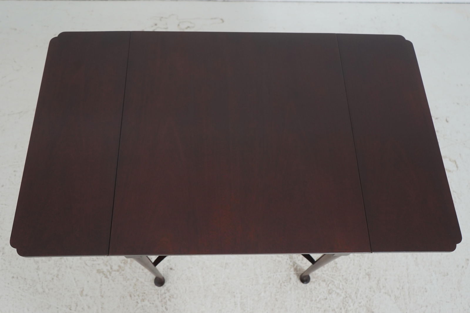 Madison Square Mahogany Drop Leaf Occasional Table - 6