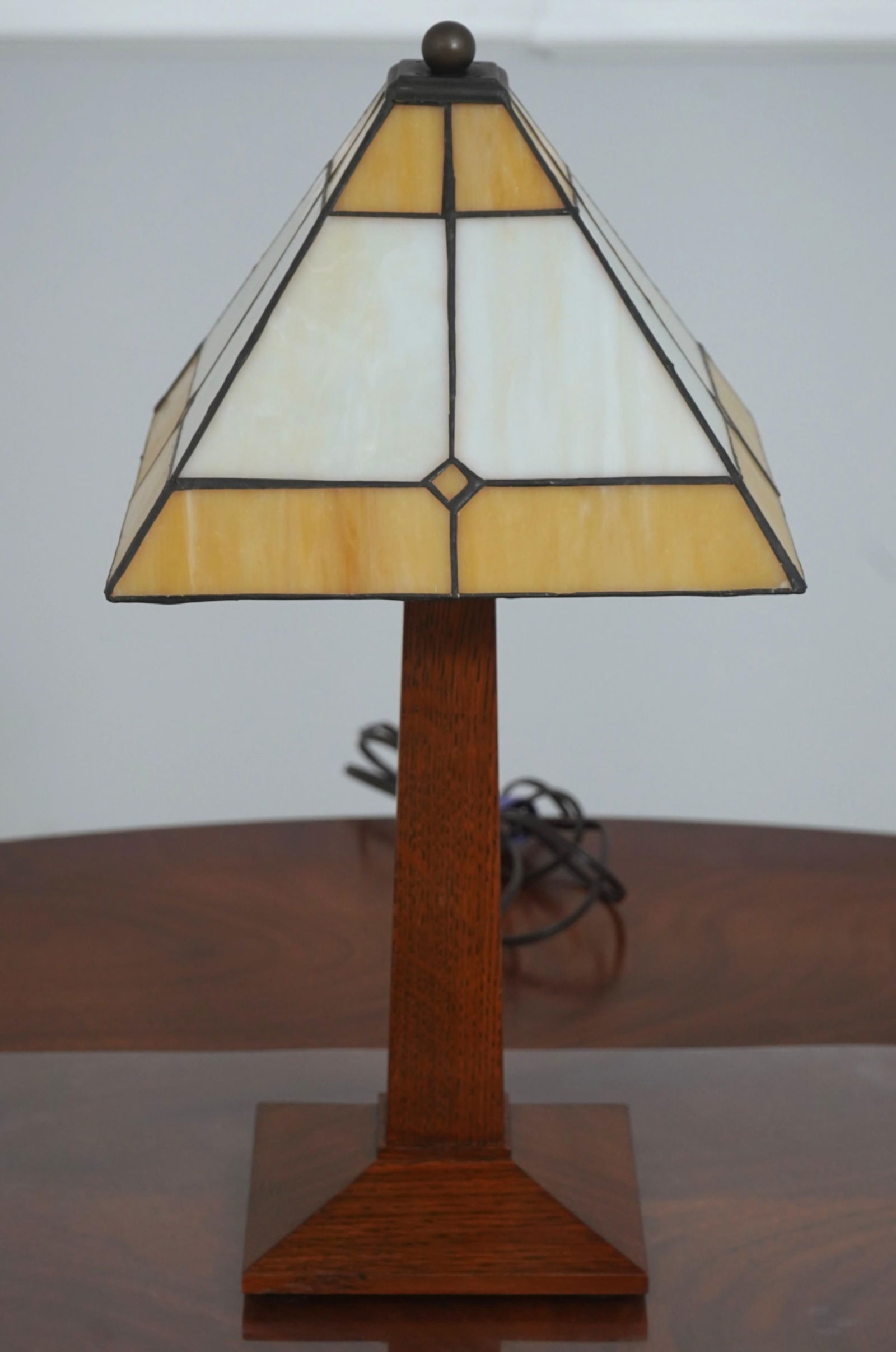 Stickley Slag Glass Mission Oak Lamp - 2