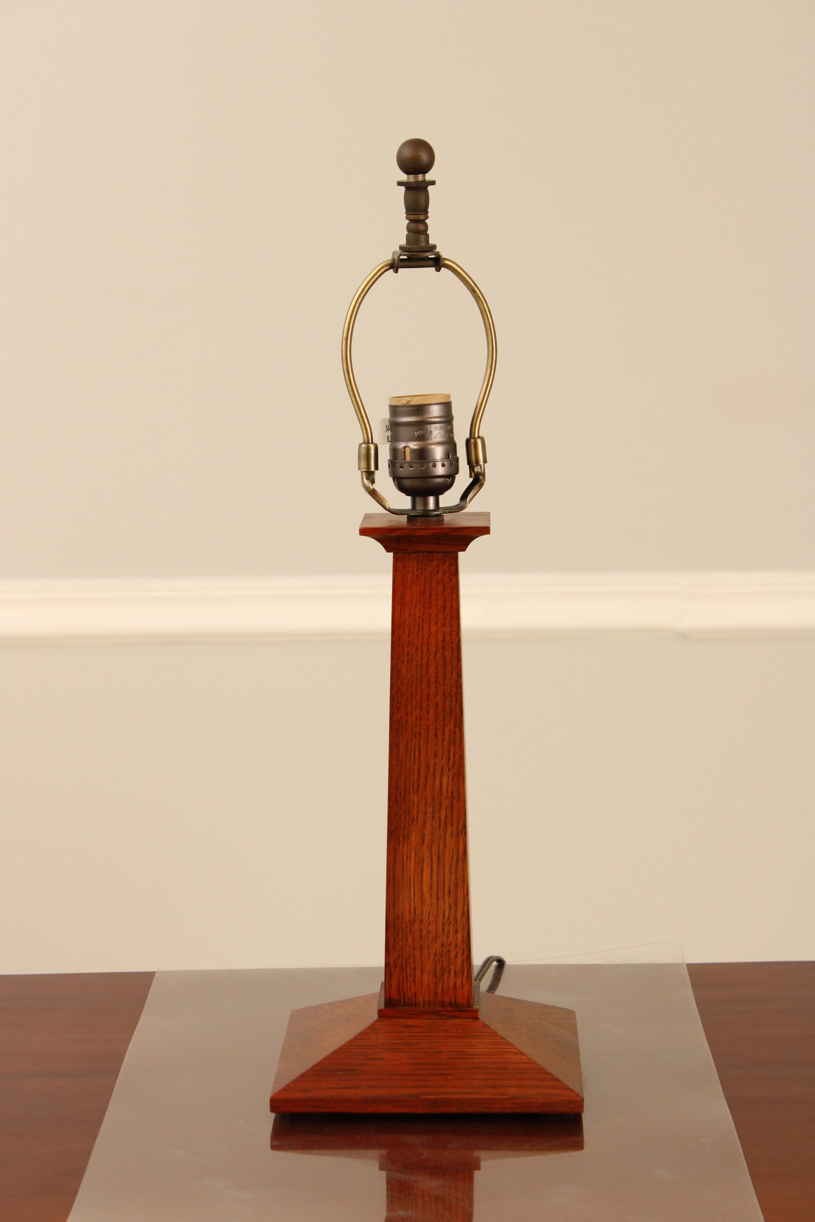 Pair Stickley Mission Oak Slag Glass Lamps - 5